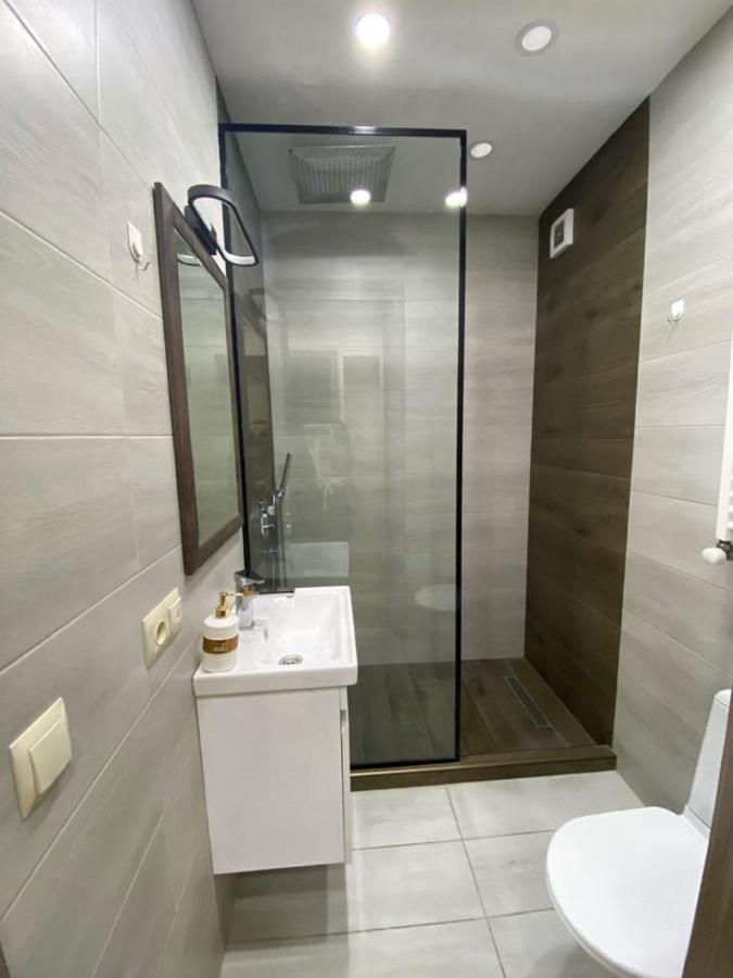 Superior Apartment On Kostava Tbilisi Ngoại thất bức ảnh